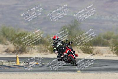 media/Oct-30-2025-Racers Edge (Thu) [[dabbdaf680]]/3-B Group/Session 1 (Turn 5)/